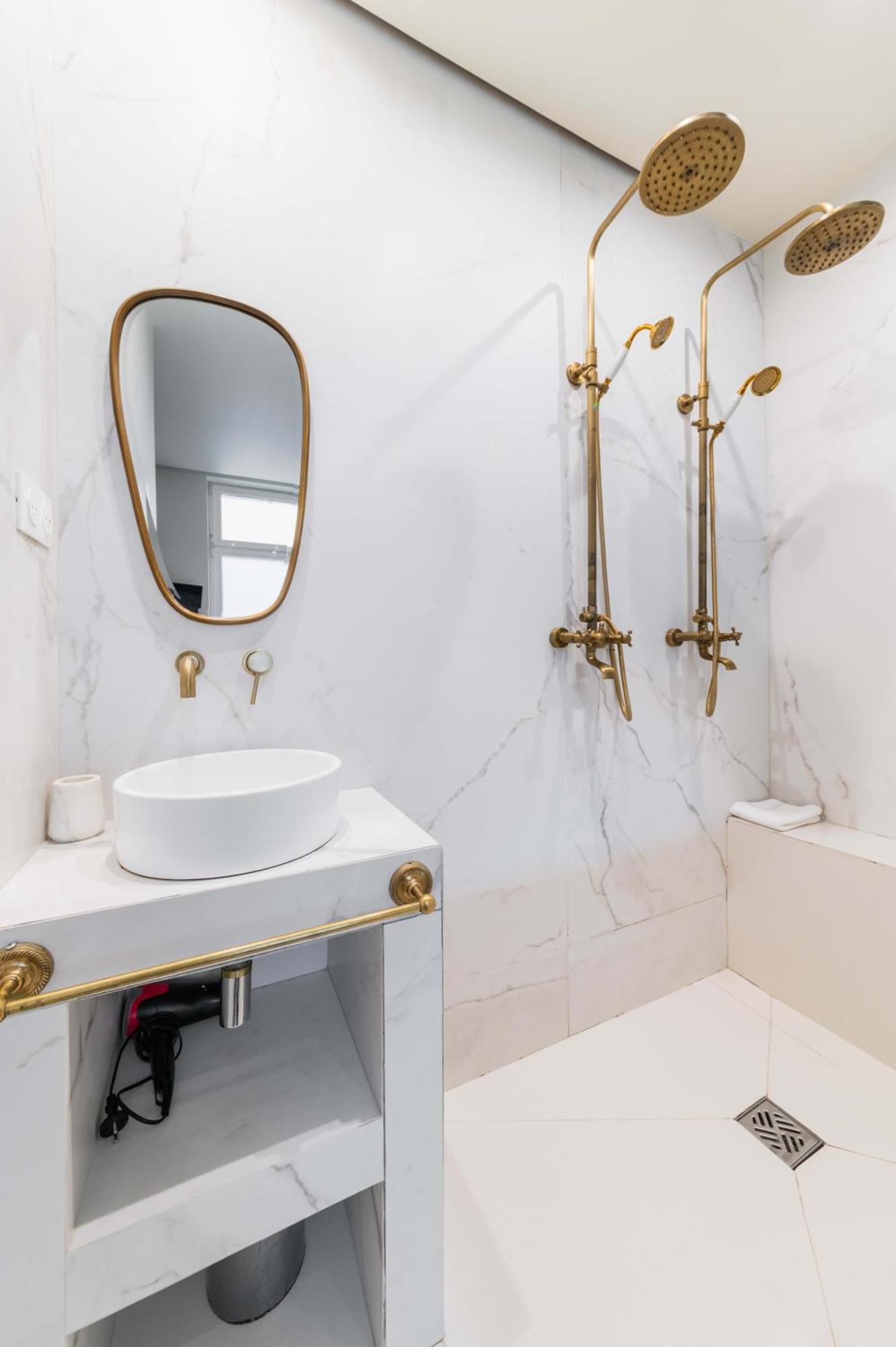 Appartement Lumineux Et Moderne Proche Du Metro - 2p - Flat-guest Parijs